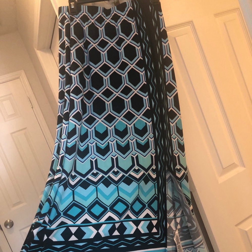 Chico’s long flowing skirt,  Size “0” NWT